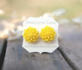 Bright Yellow Chrysanthemum Flower Earrings // Bridesmaid Gifts // Maid of Honor Gifts // Vintage Country Wedding